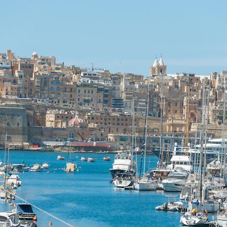 Authentic Gf Apartment With Terrace At The 3 Cities Marina Cospicua Exterior foto