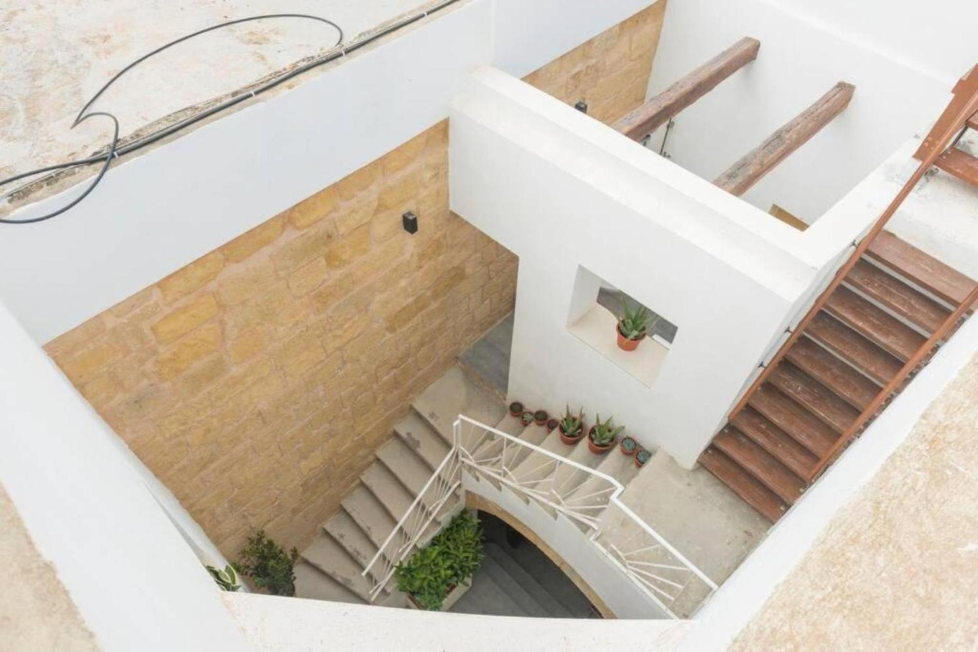 Authentic Gf Apartment With Terrace At The 3 Cities Marina Cospicua Exterior foto